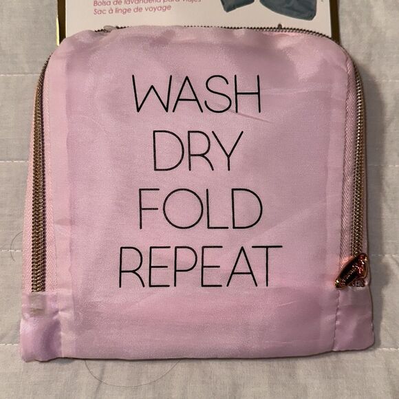 MIAMICA Pink Gold Blk “Wash Dry Fold Repeat” Foldable Travel Laundry Bag - Picture 2 of 7